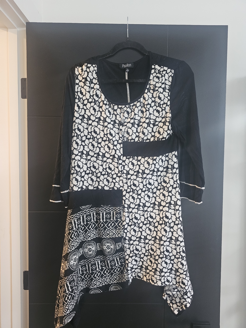 Papillon Blanc Black & White Asymmetrical Mixed-Print Tunic Dress